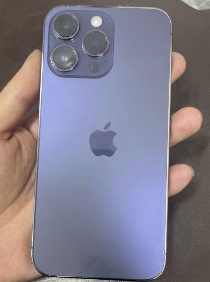 “俄版iPhone14”热议背后：一场时尚界的“误解”大戏